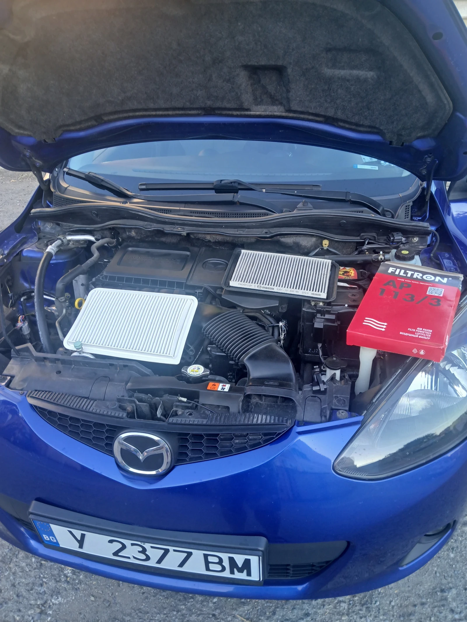Mazda 2 1.3, снимка 7 - Автомобили и джипове - 55717787