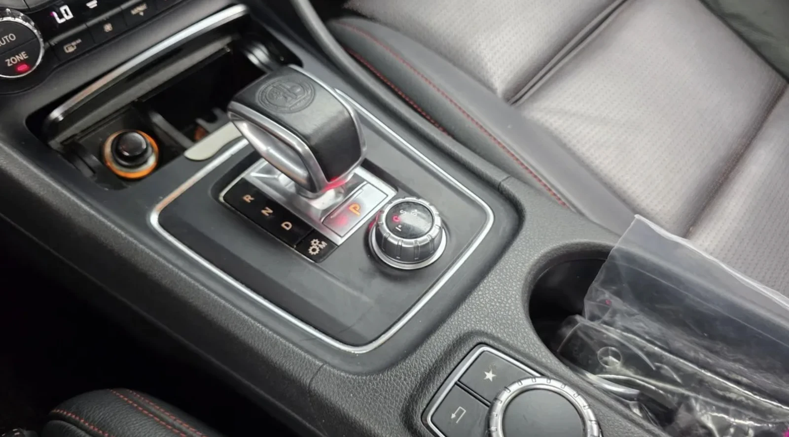 Mercedes-Benz CLA 45 AMG ПОДГРЕВ / ПЕРА / ПАНОРАМА , снимка 13 - Автомобили и джипове - 55326584