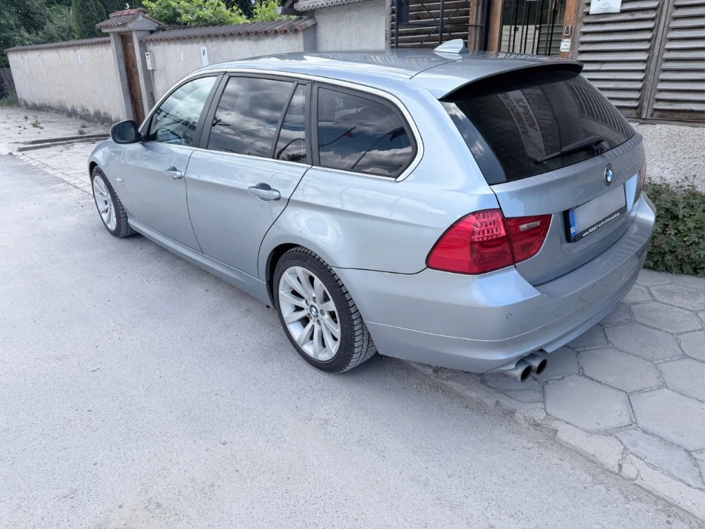 BMW 330 d xDrive, снимка 8 - Автомобили и джипове - 55413356