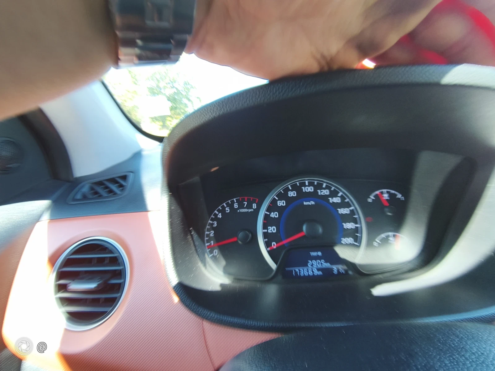 Hyundai I10, снимка 2 - Автомобили и джипове - 55476390