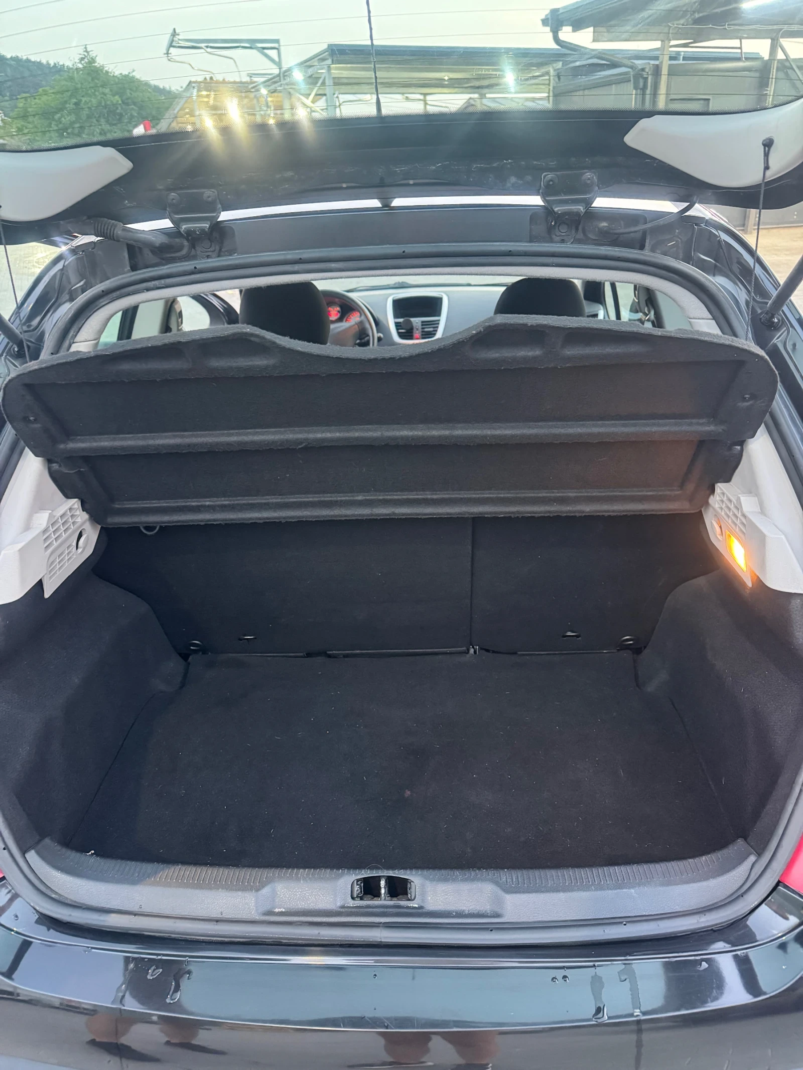 Peugeot 207, снимка 12 - Автомобили и джипове - 55849857