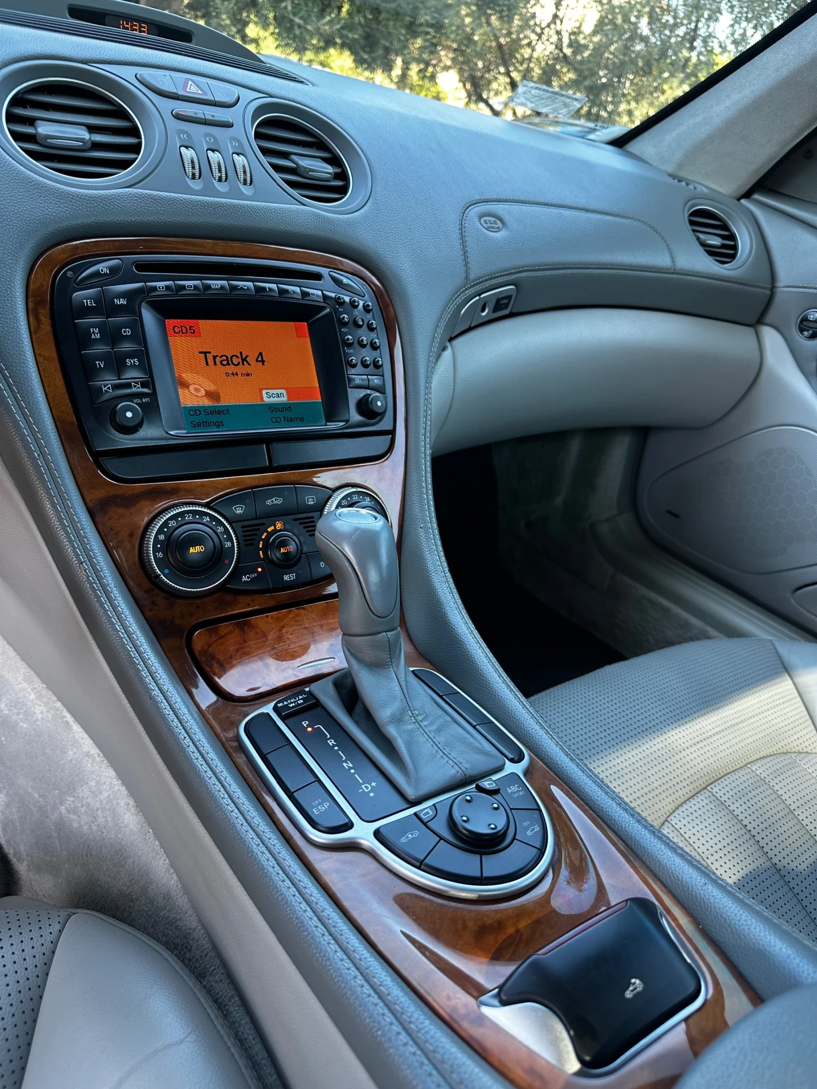 Mercedes-Benz SL 55 AMG, снимка 9 - Автомобили и джипове - 56254277