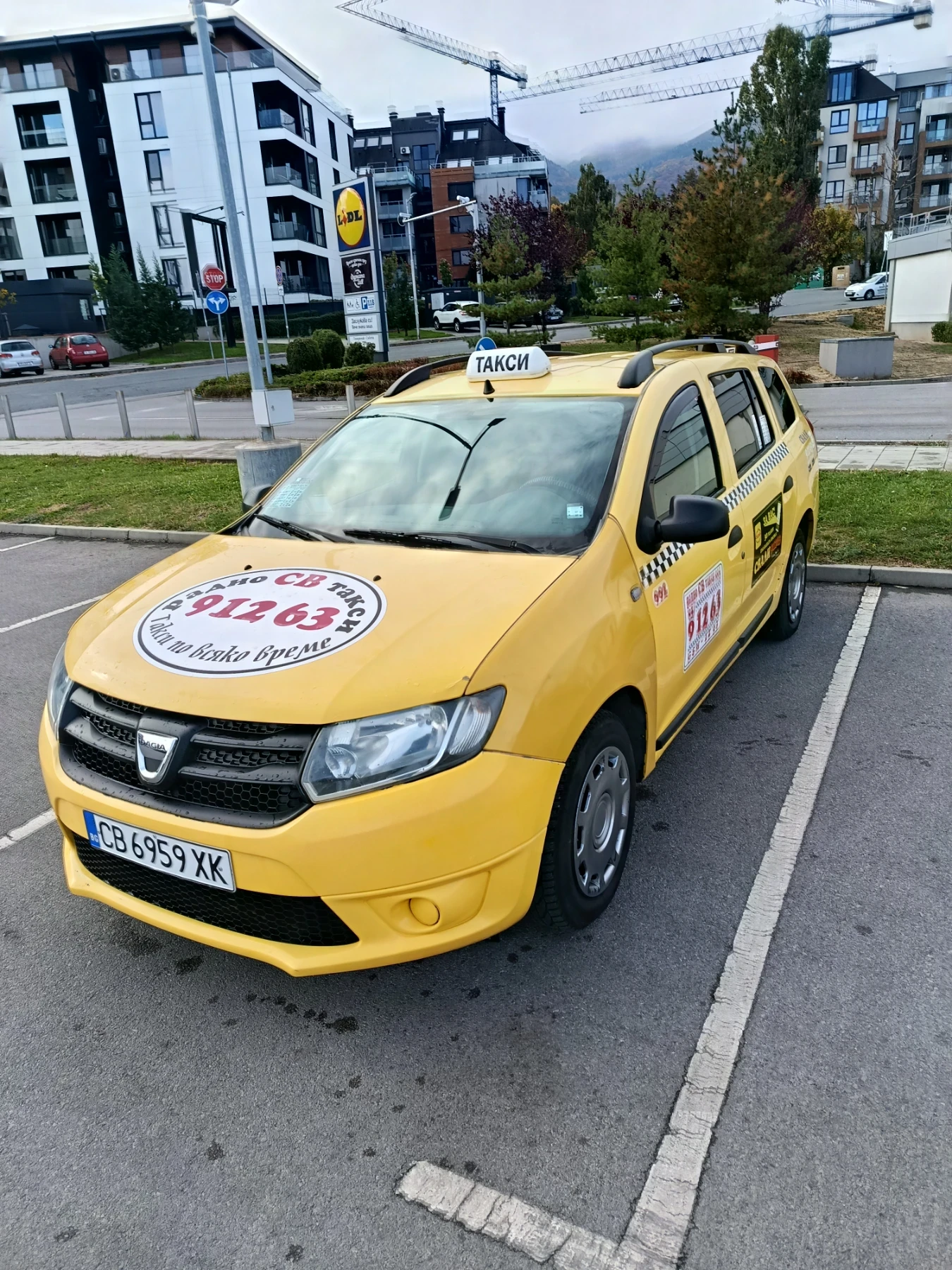 Dacia Logan, снимка 6 - Автомобили и джипове - 56460073