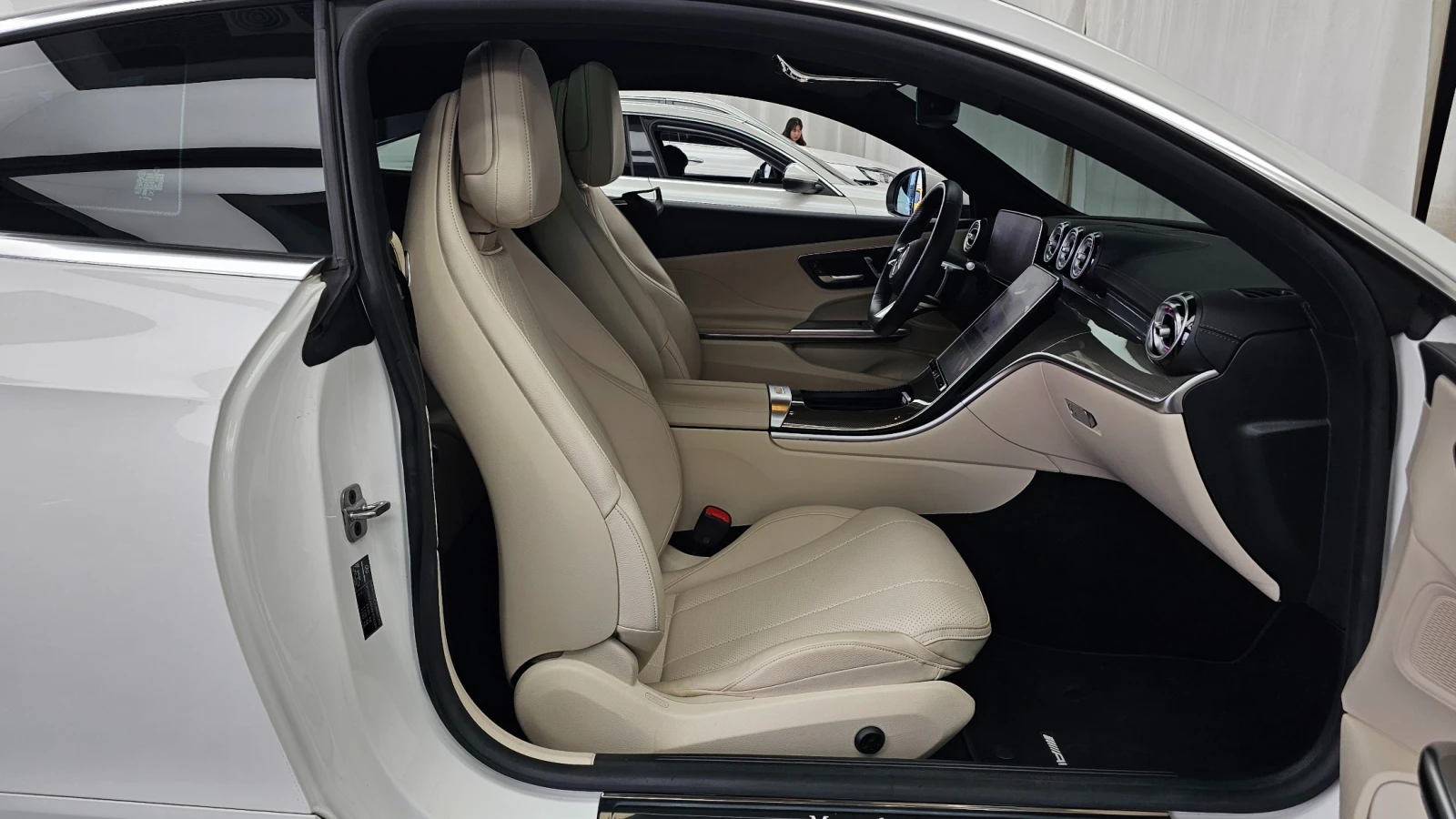 Mercedes-Benz CLE 200 2.0 Coupe , снимка 9 - Автомобили и джипове - 56736484