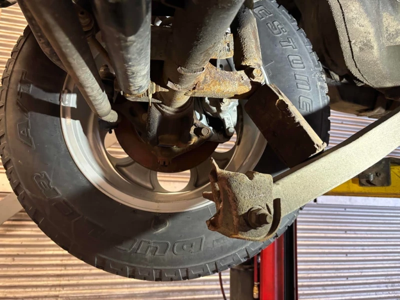 Jeep Wrangler * Sahara * CARFAX * БЕЗ ПЪРВОНАЧАЛНА ВНОСКА, снимка 12 - Автомобили и джипове - 53128637