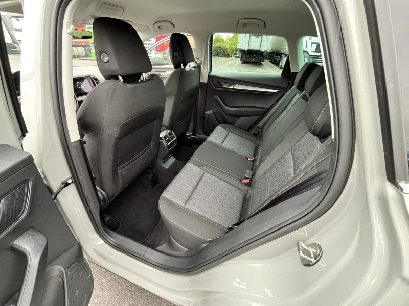 Skoda Karoq 2.0 TDI 4x4 150 hp, снимка 12 - Автомобили и джипове - 53392765