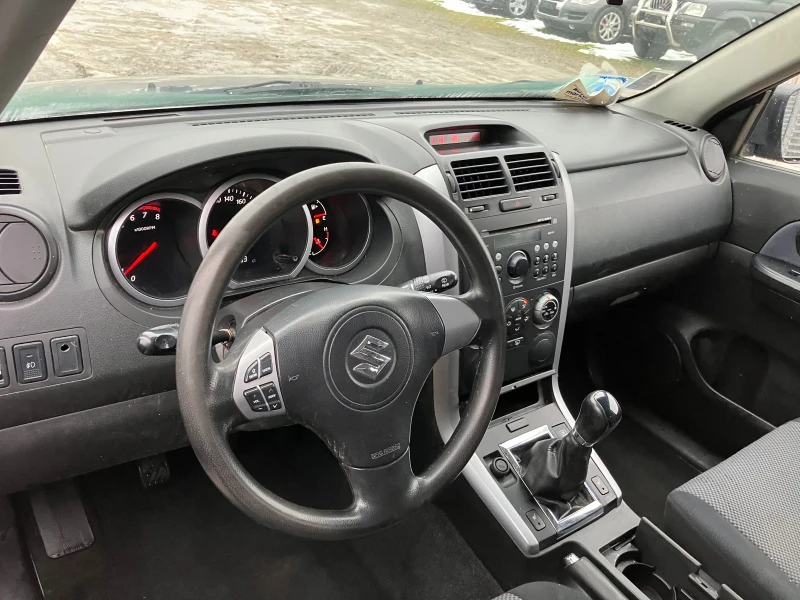 Suzuki Grand vitara 1.6 KLIMA, снимка 5 - Автомобили и джипове - 53584762