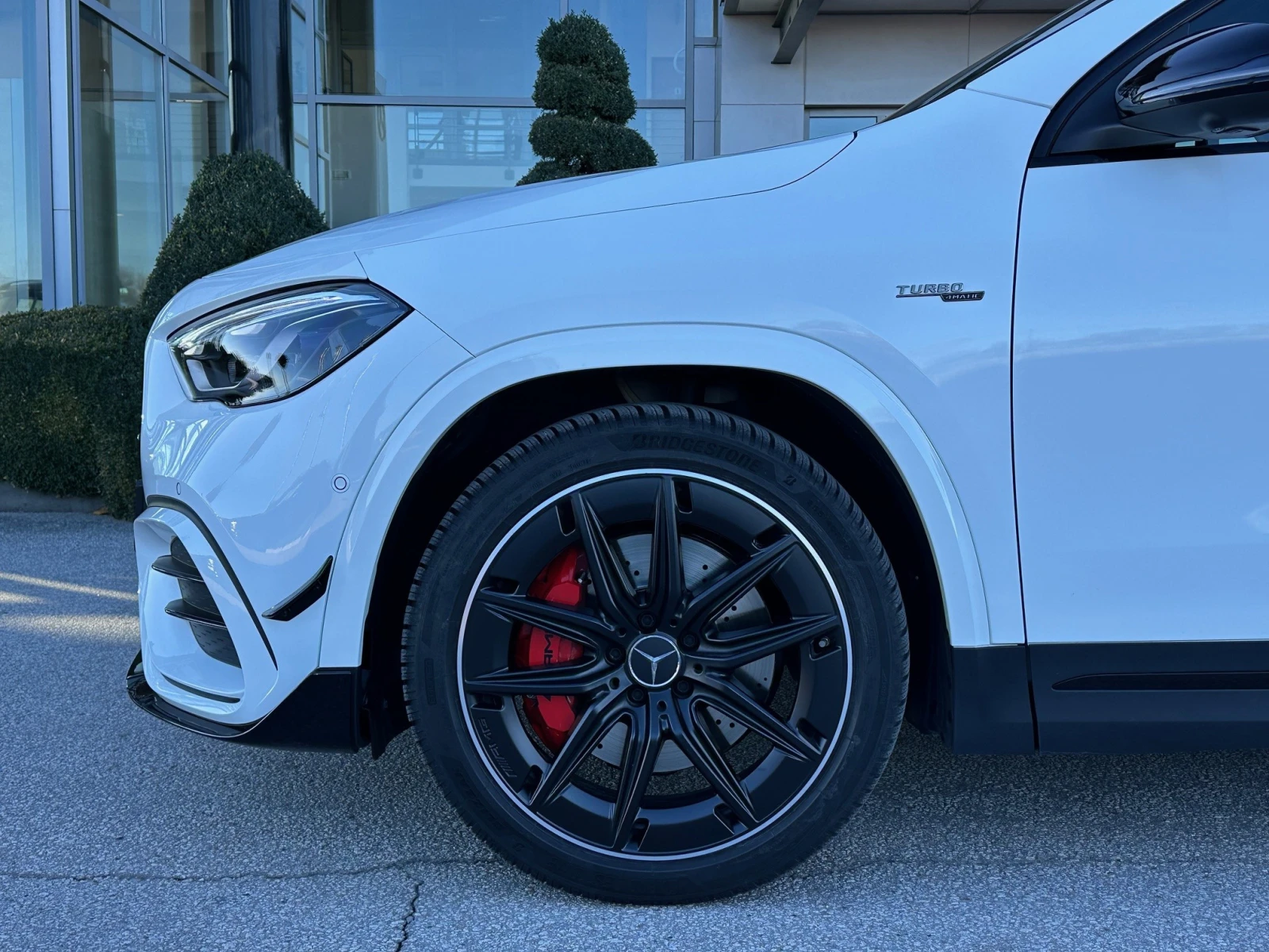 Mercedes-Benz GLA 35 AMG 4MATIC - изображение 8