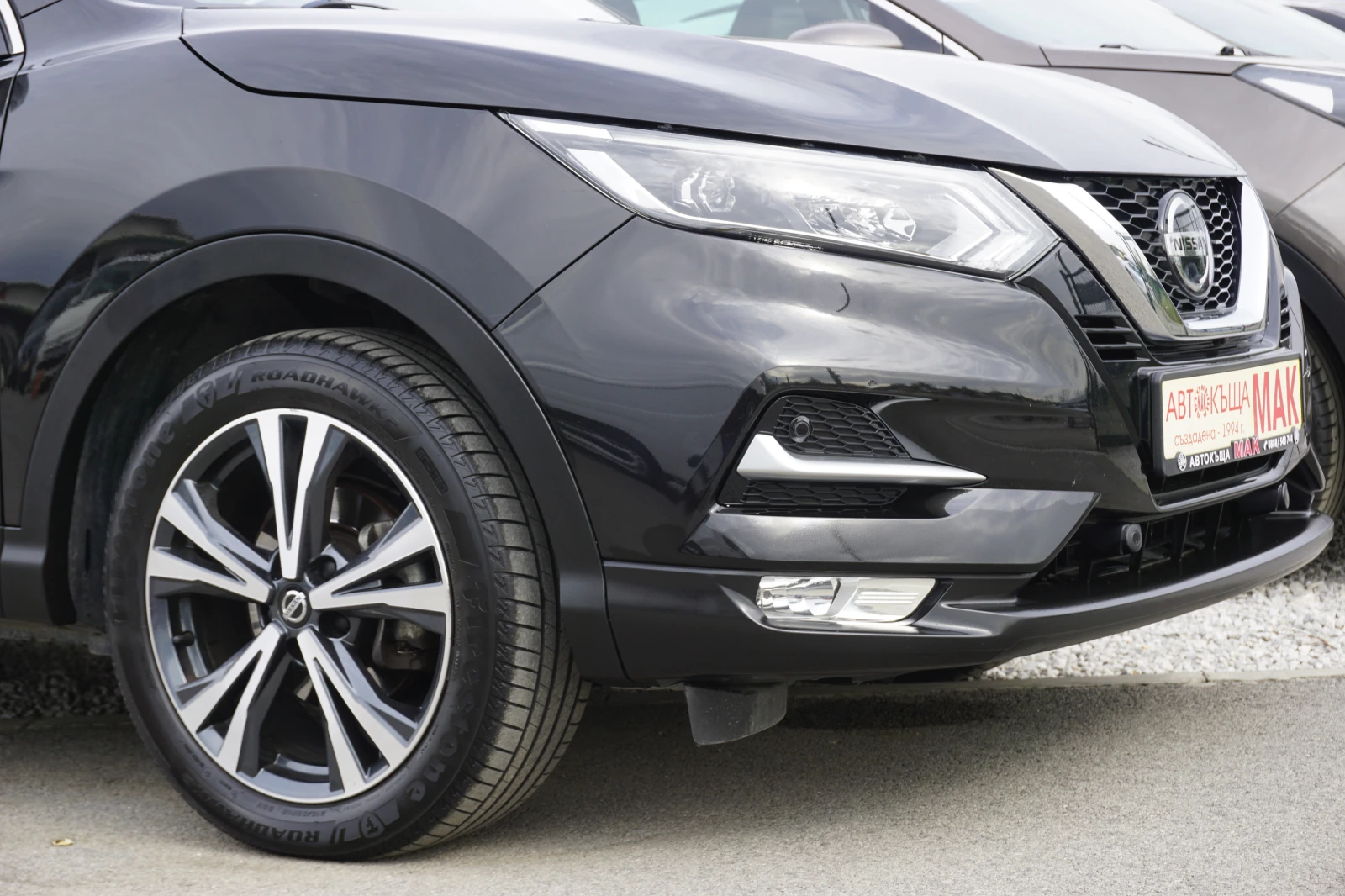 Nissan Qashqai 1.5/360Камера/LED/Ст.Таван/Следене на лентите - изображение 9