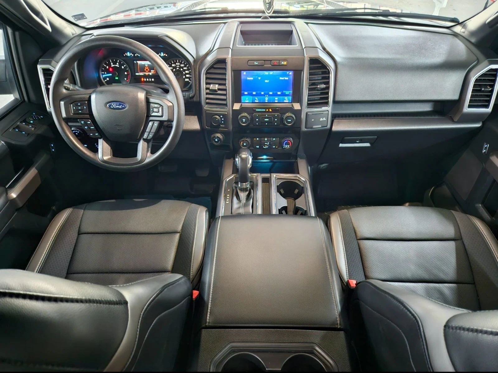 Ford F150 XLT-AWD-RAPTOR interior | Mobile.bg   15
