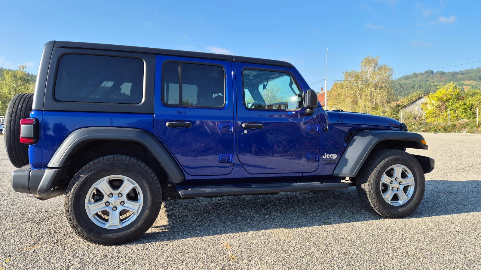 Jeep Wrangler  - изображение 8