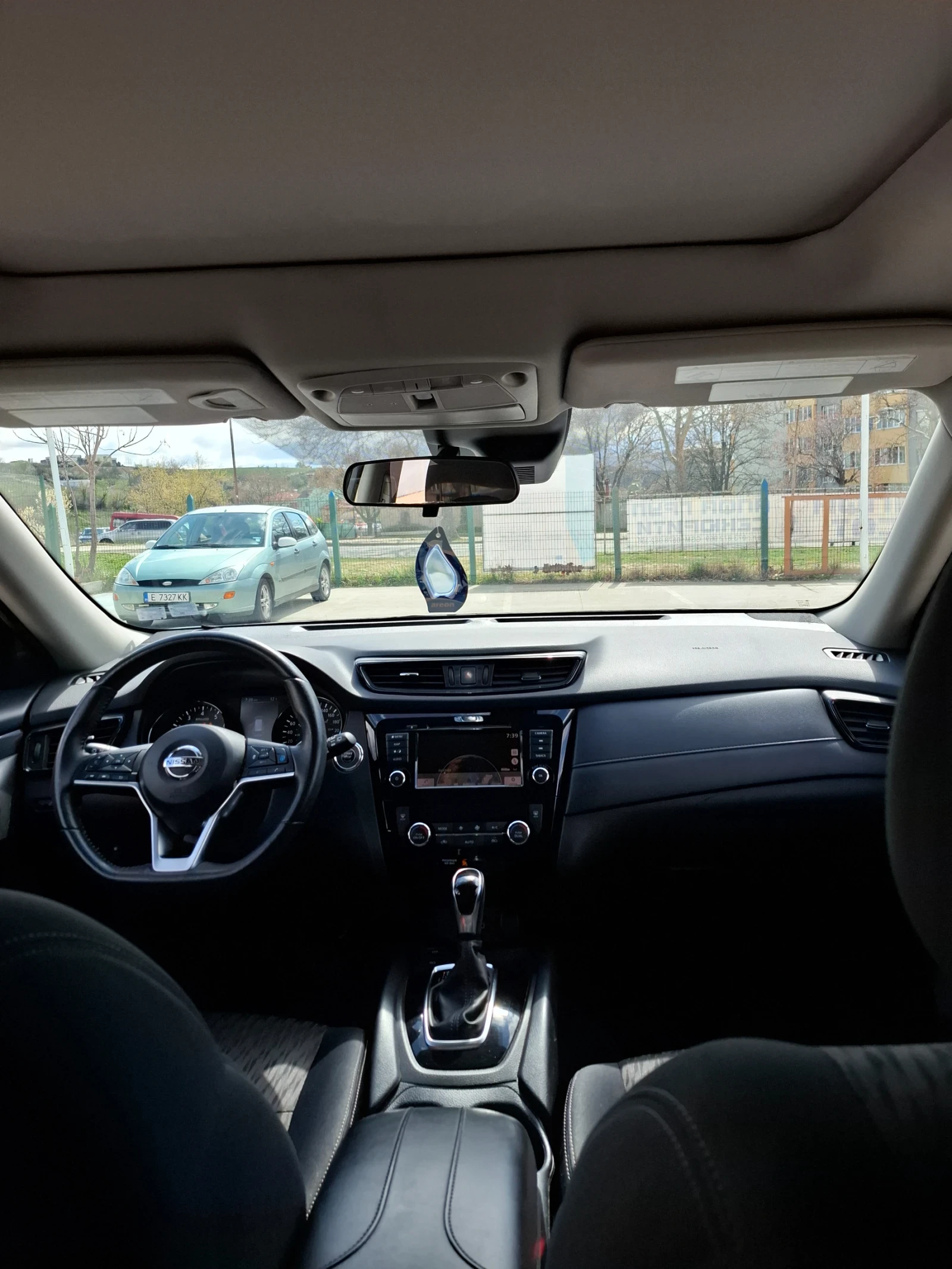 Nissan Rogue, снимка 11 - Автомобили и джипове - 54086916