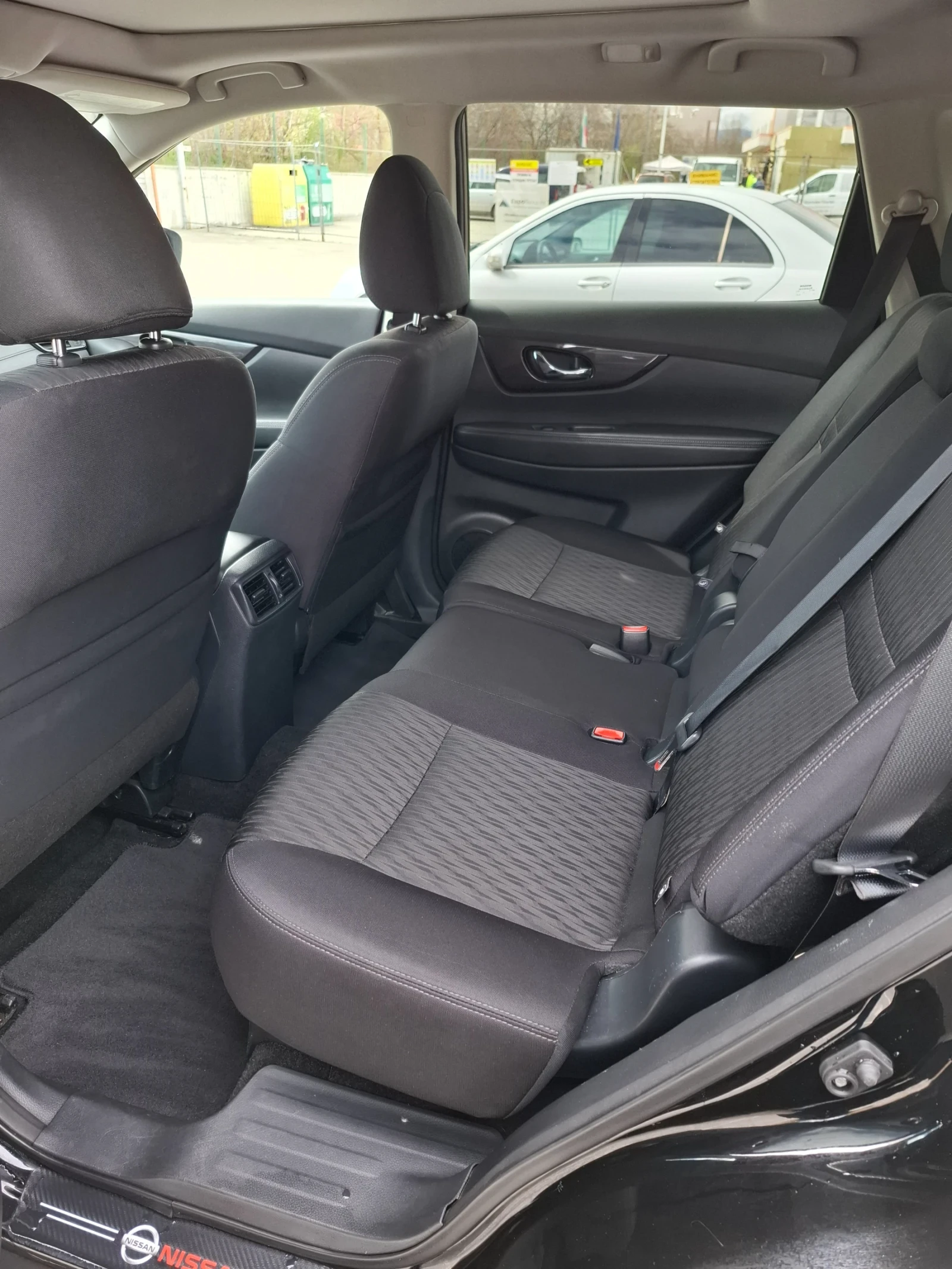 Nissan Rogue, снимка 17 - Автомобили и джипове - 54086916