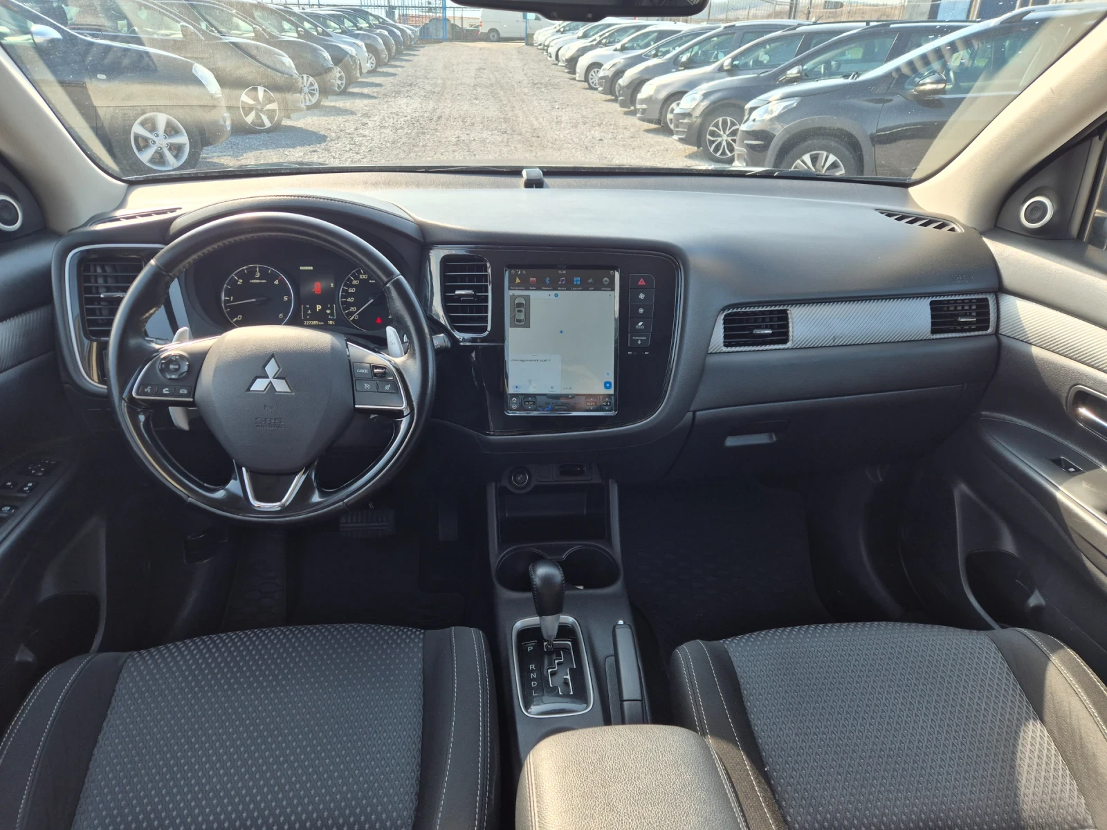 Mitsubishi Outlander 2.2D   4WD   6+ 1 места, снимка 8 - Автомобили и джипове - 54153510