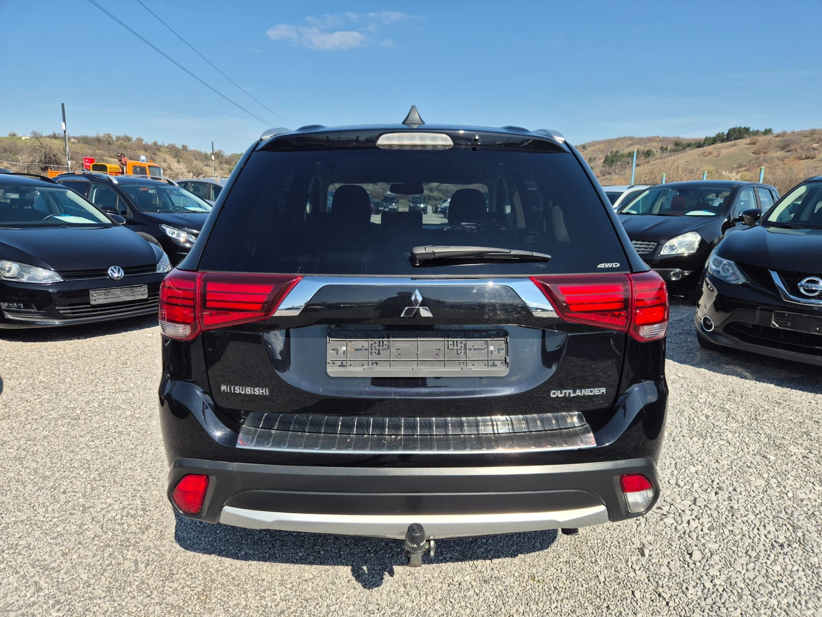Mitsubishi Outlander 2.2D   4WD   6+ 1 места, снимка 6 - Автомобили и джипове - 54153510