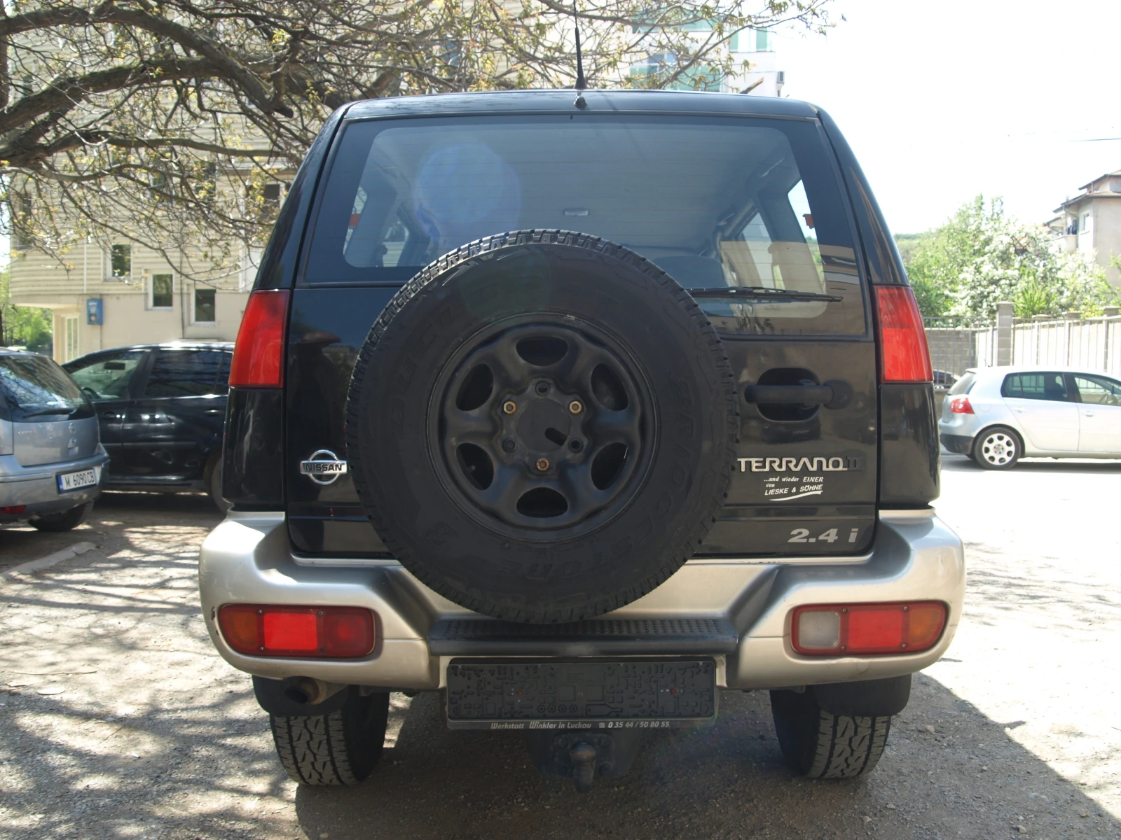 Nissan Terrano 2.4i* 116КС* , снимка 5 - Автомобили и джипове - 54230124