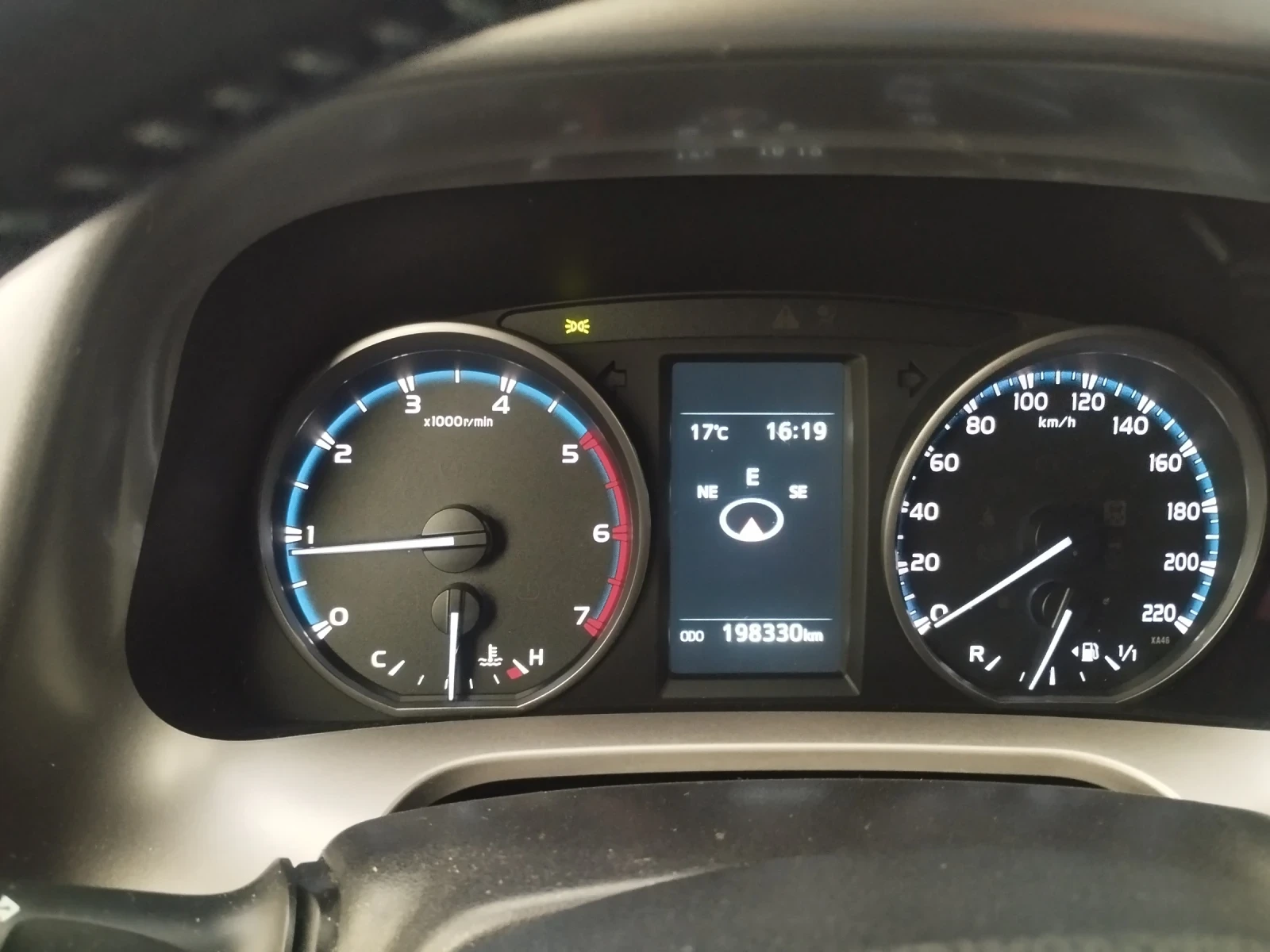 Toyota Rav4 Нормално , снимка 15 - Автомобили и джипове - 54448930