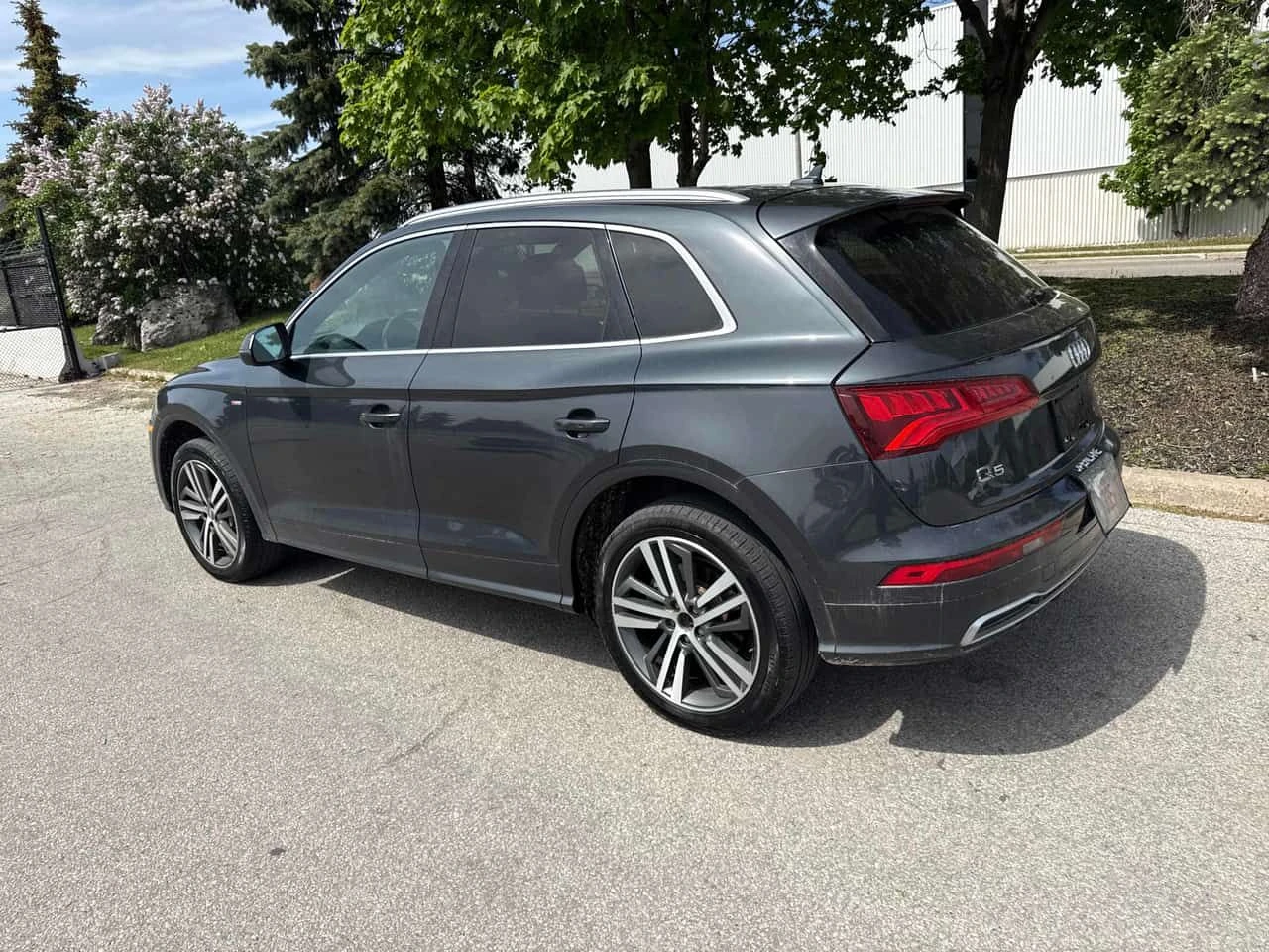 Audi Q5 * PROGRESSIV * ПАНО * ПОДГРЕВИ * KEYLESS * CARFAX, снимка 2 - Автомобили и джипове - 54647764