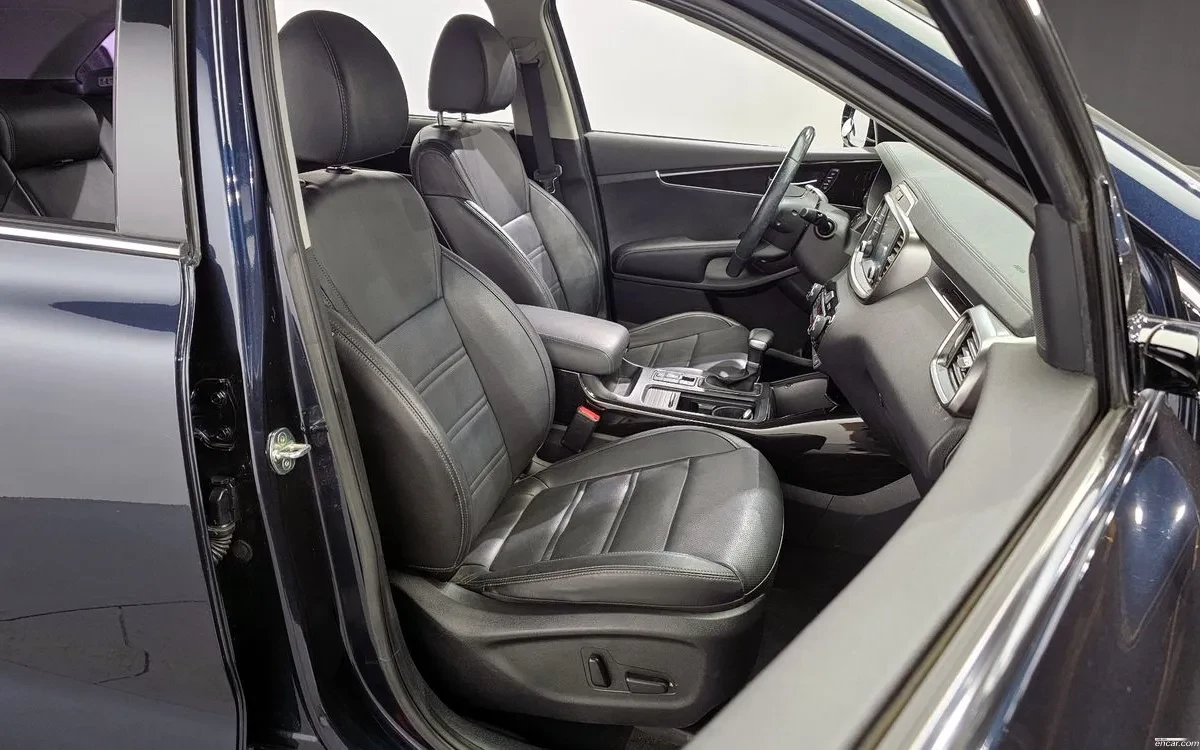 Kia Sorento PRESTIGE! НАЙ-ВИСОКО ОБОРУДВАНЕ !ОБДУХВАНЕ, снимка 11 - Автомобили и джипове - 54965318