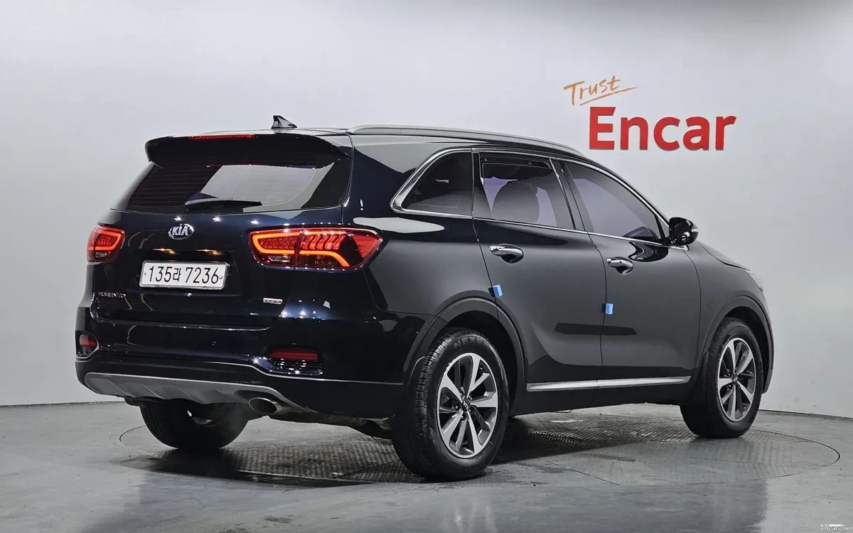 Kia Sorento PRESTIGE! НАЙ-ВИСОКО ОБОРУДВАНЕ !ОБДУХВАНЕ, снимка 2 - Автомобили и джипове - 54965318