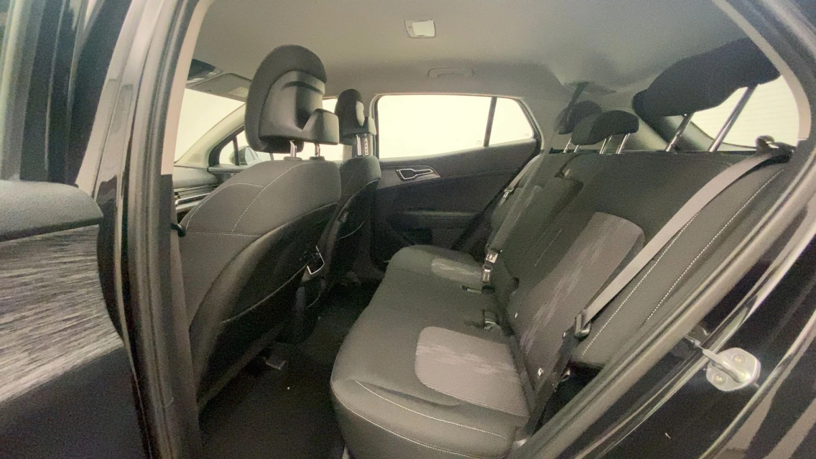 Kia Sportage 1.6 T-GDI, снимка 8 - Автомобили и джипове - 55536764