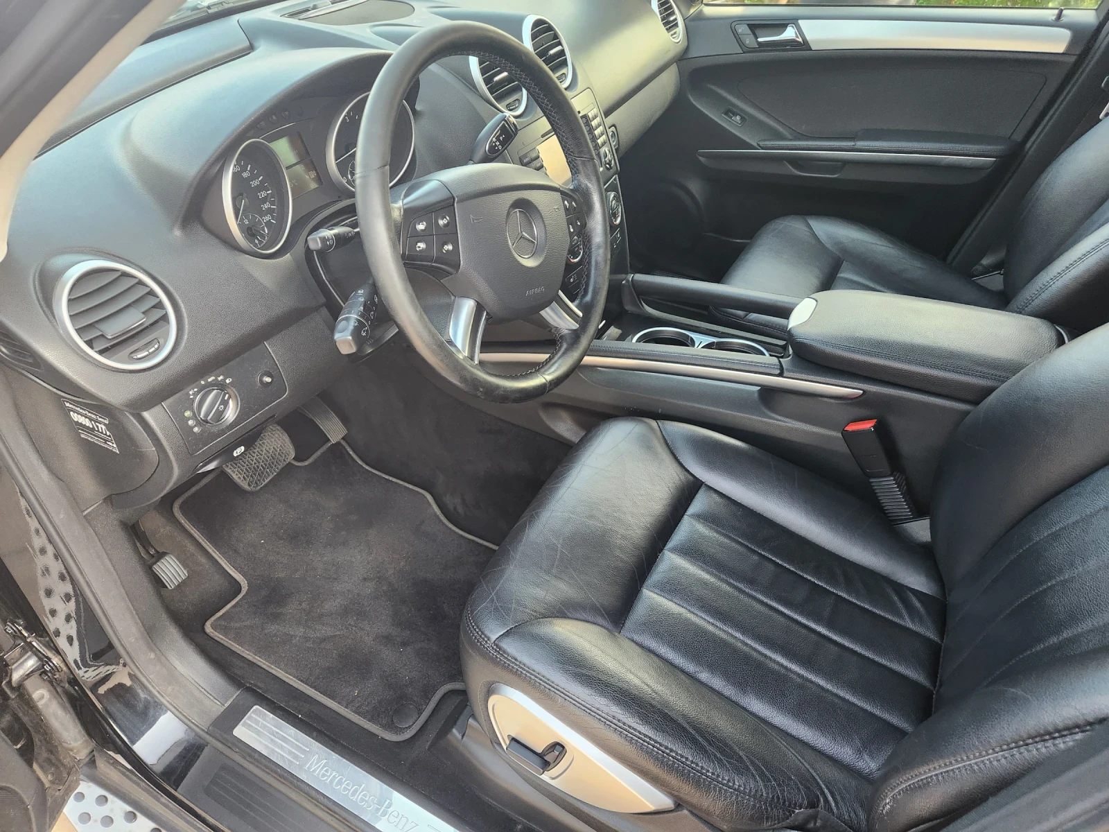 Mercedes-Benz ML 320 CDI GERMANY TOP ZUSTAND КАМЕРА КОЖА , снимка 9 - Автомобили и джипове - 55890438