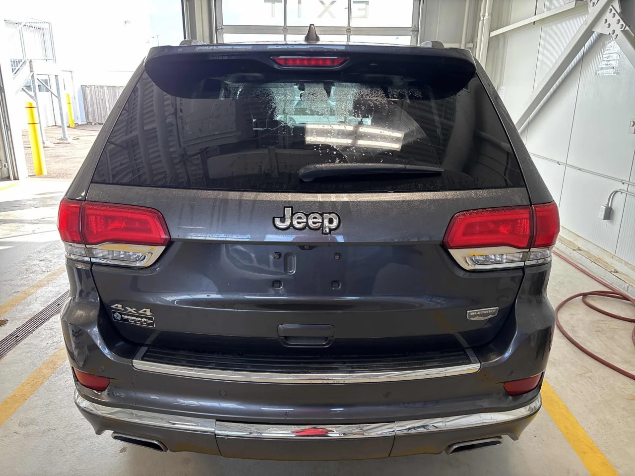 Jeep Grand cherokee SUMMIT* 5.7HEMI* БЕЗ УДАР* ПАНО* ДИСТРОНИК* ОБДУХ, снимка 5 - Автомобили и джипове - 56099074