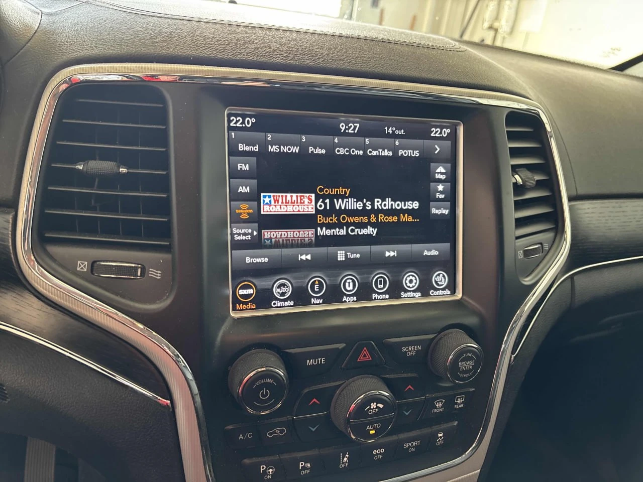 Jeep Grand cherokee SUMMIT* 5.7HEMI* БЕЗ УДАР* ПАНО* ДИСТРОНИК* ОБДУХ, снимка 9 - Автомобили и джипове - 56099074
