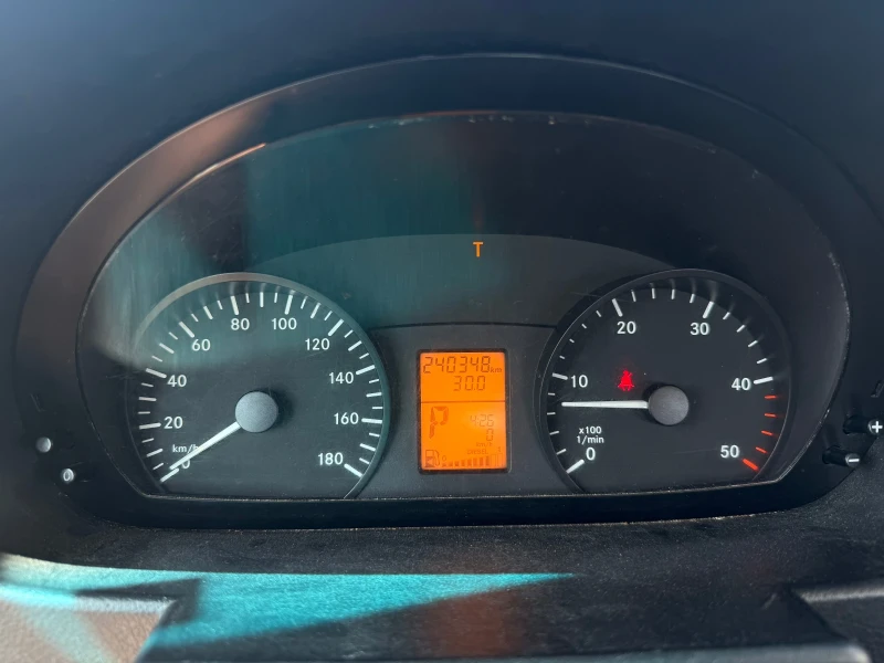 Mercedes-Benz Sprinter 519 4х4 , Бордови 5.50 м каросерия, снимка 11 - Бусове и автобуси - 50788775