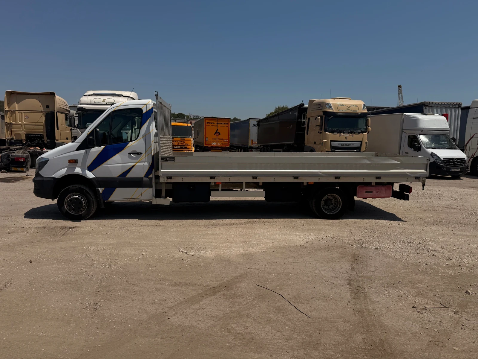 Mercedes-Benz Sprinter 519 4х4 , Бордови 5.50 м каросерия - изображение 4