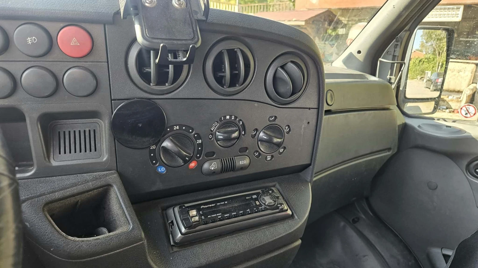 Iveco Daily Товаро Пътнически, снимка 16 - Бусове и автобуси - 56588031