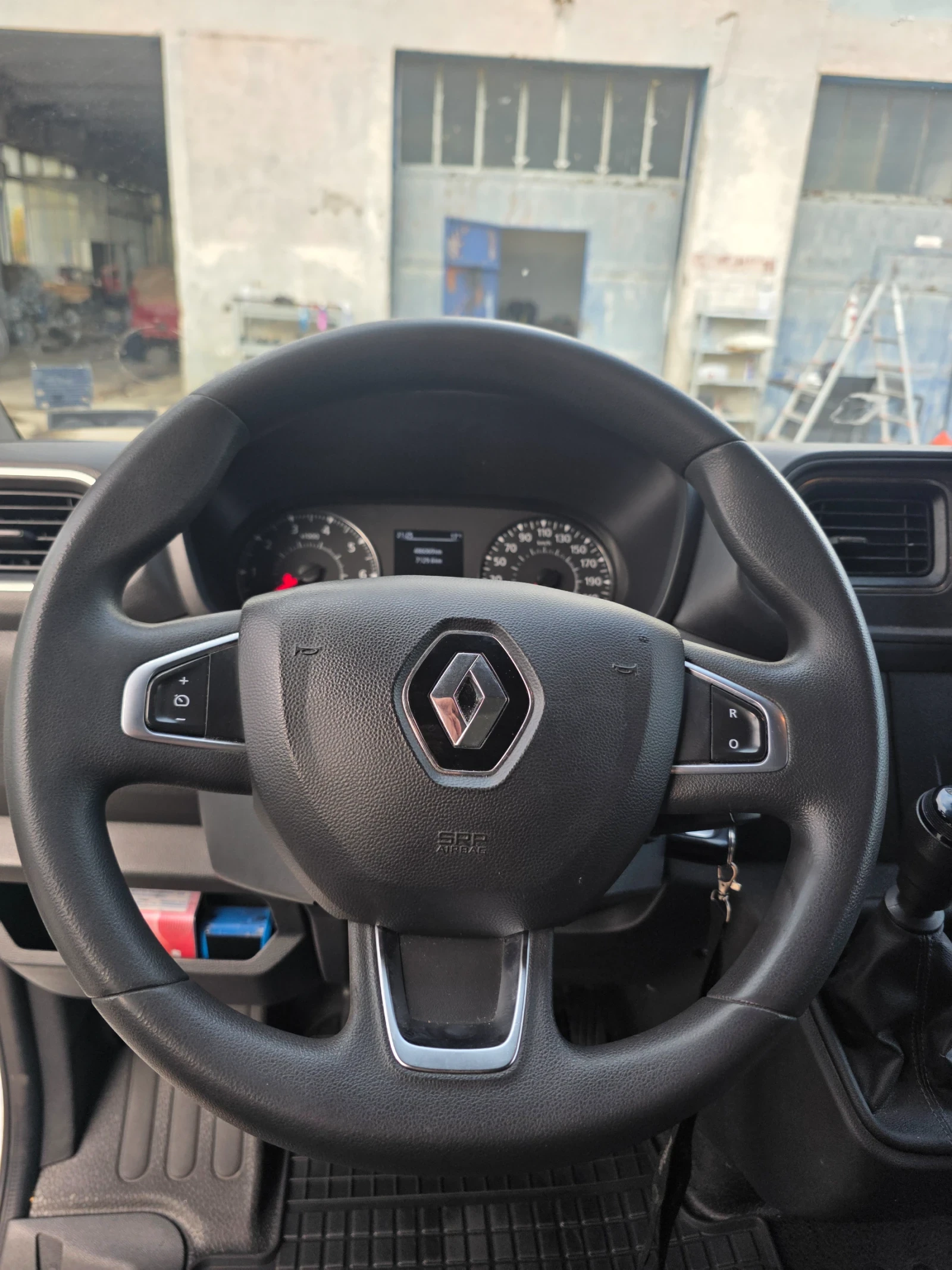 Renault Master 2.3 163, снимка 12 - Бусове и автобуси - 56709199