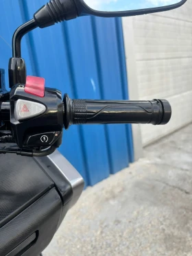 Honda Forza 300i Abs, снимка 9