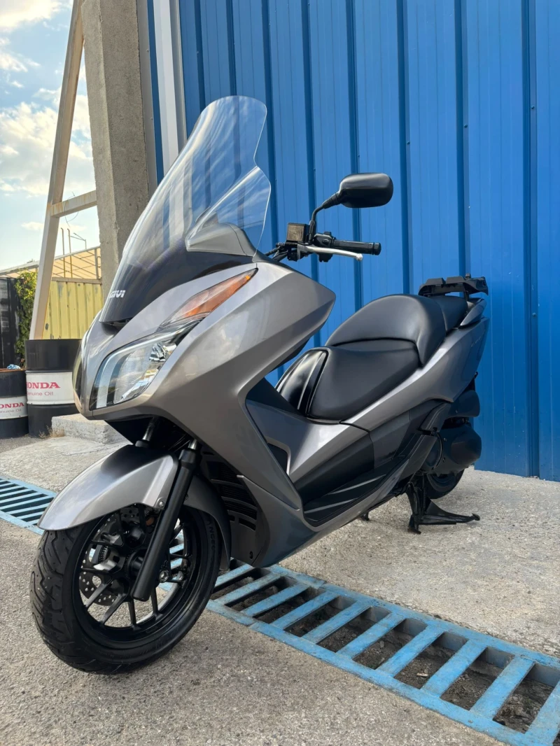 Honda Forza 300i Abs, снимка 3 - Мотоциклети и мототехника - 51207167