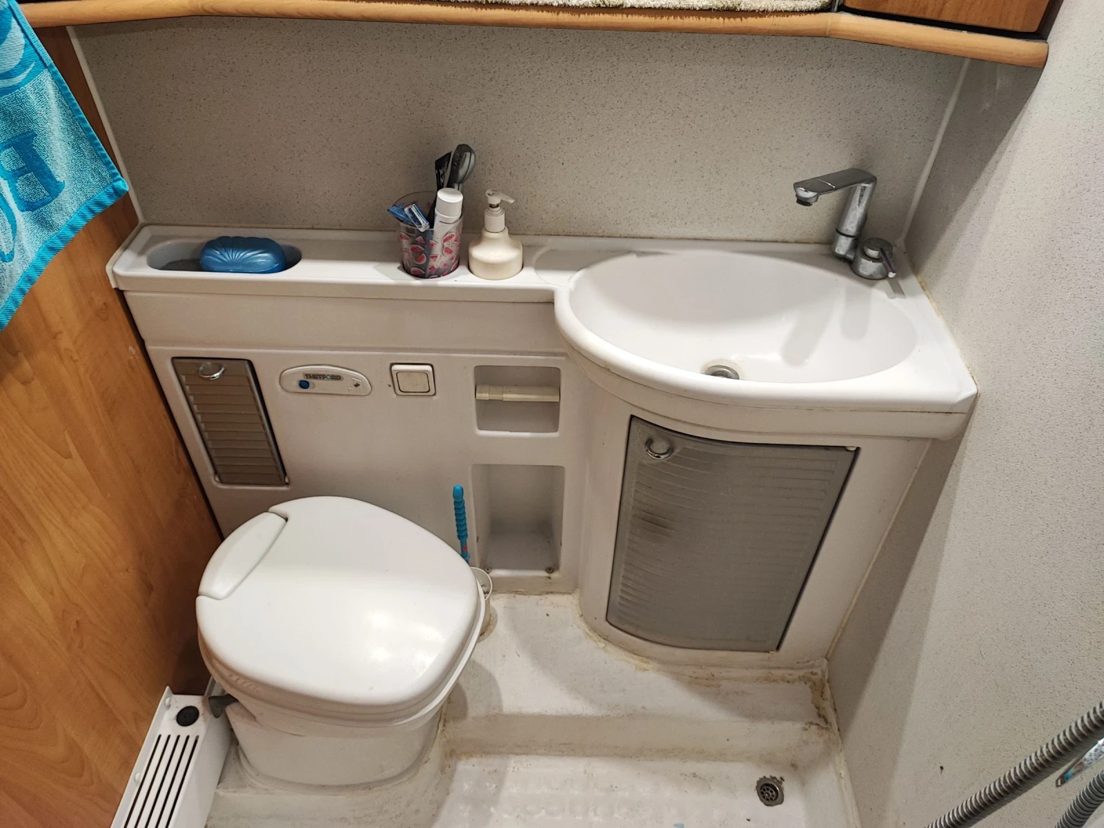 ������ Niesmann Bischoff Arto 69 | Mobile.bg � ����������� 11