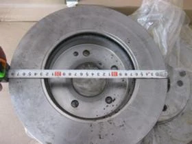 Спирачен диск преден вентилиран за Мерцедес С-200 Компресор 1998-фейслифт, снимка 3