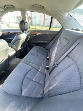 Mercedes-Benz E 220, снимка 11