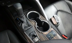 Toyota Camry 2.5* Pano* Lane Assist* ������ ����*  | Mobile.bg � ����� ������ 7