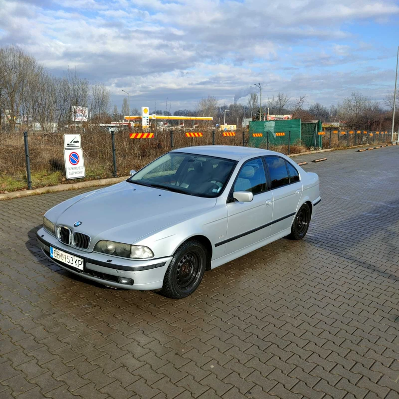 BMW 523, снимка 8 - Автомобили и джипове - 48626751