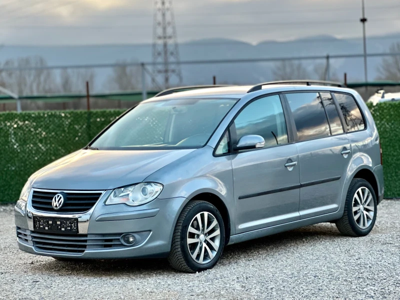 VW Touran 1.9TDi 7местен * ITALY* , снимка 1 - Автомобили и джипове - 48633801