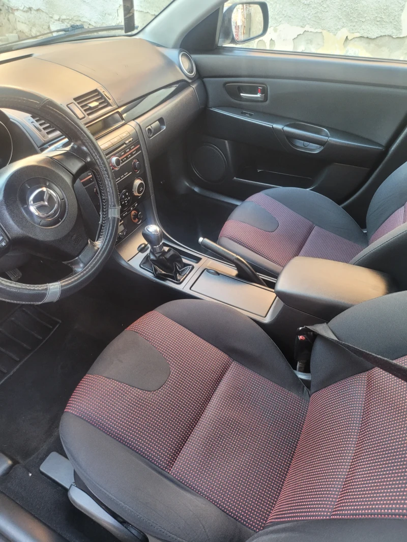 Mazda 3, снимка 13 - Автомобили и джипове - 48797954