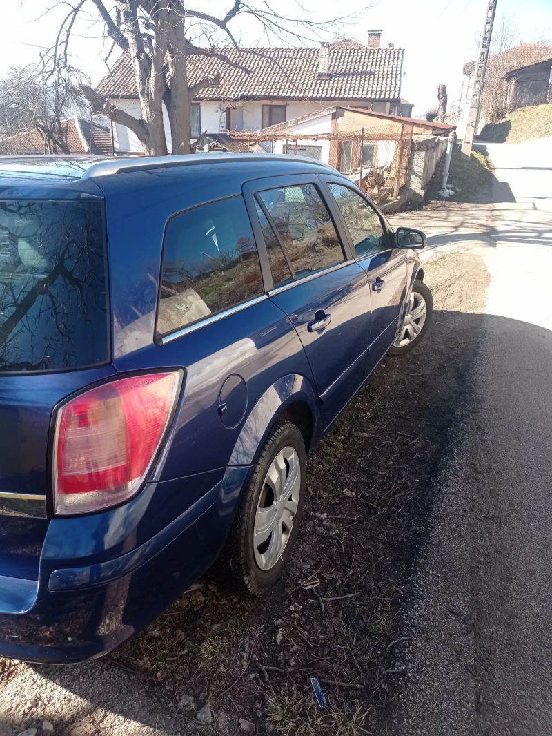 Opel Astra 1.4 Газ/ бензин, снимка 3 - Автомобили и джипове - 48835392