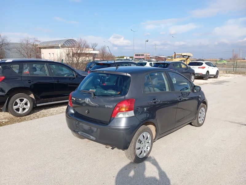 Toyota Yaris 1.4 дизел , снимка 3 - Автомобили и джипове - 48963467