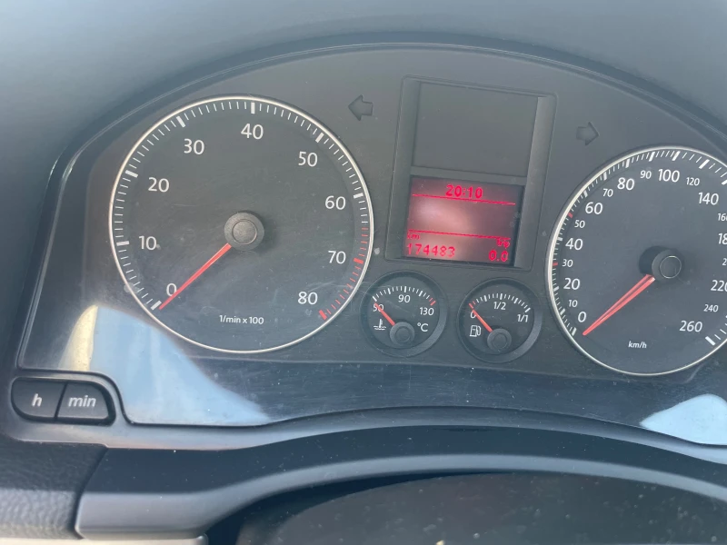 VW Golf 1.6 I evro4, снимка 11 - Автомобили и джипове - 50234057