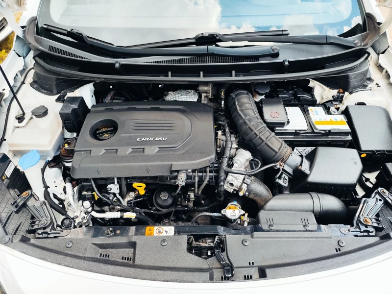 Hyundai I30 1.6 Швейцария 136 к.с., снимка 13 - Автомобили и джипове - 50721010