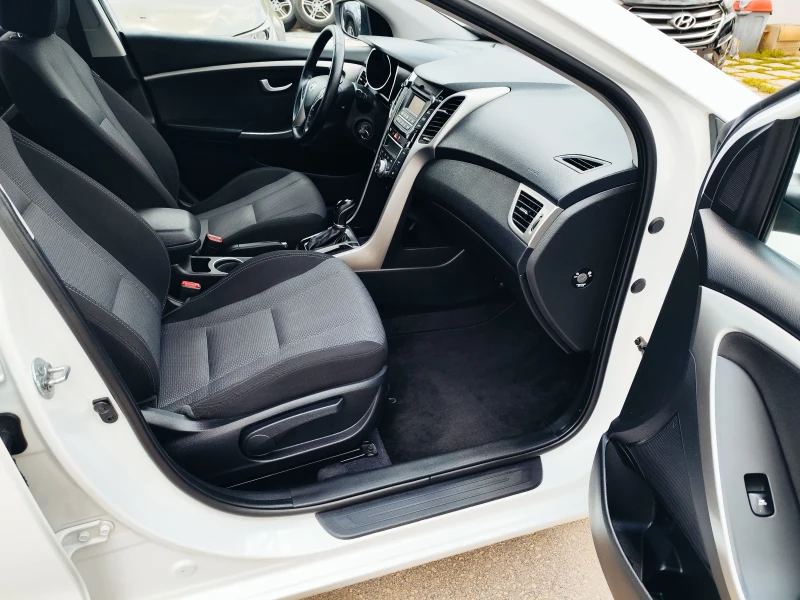 Hyundai I30 1.6 Швейцария 136 к.с., снимка 15 - Автомобили и джипове - 50721010