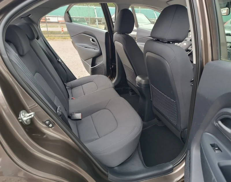 Kia Rio 1.4i Style ТОП СЪСТОЯНИЕ !!!, снимка 13 - Автомобили и джипове - 51947340