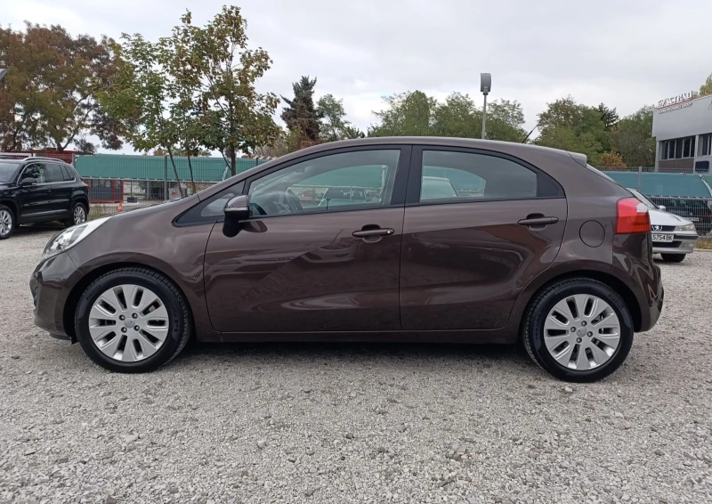 Kia Rio 1.4i Style ТОП СЪСТОЯНИЕ !!!, снимка 2 - Автомобили и джипове - 51947340