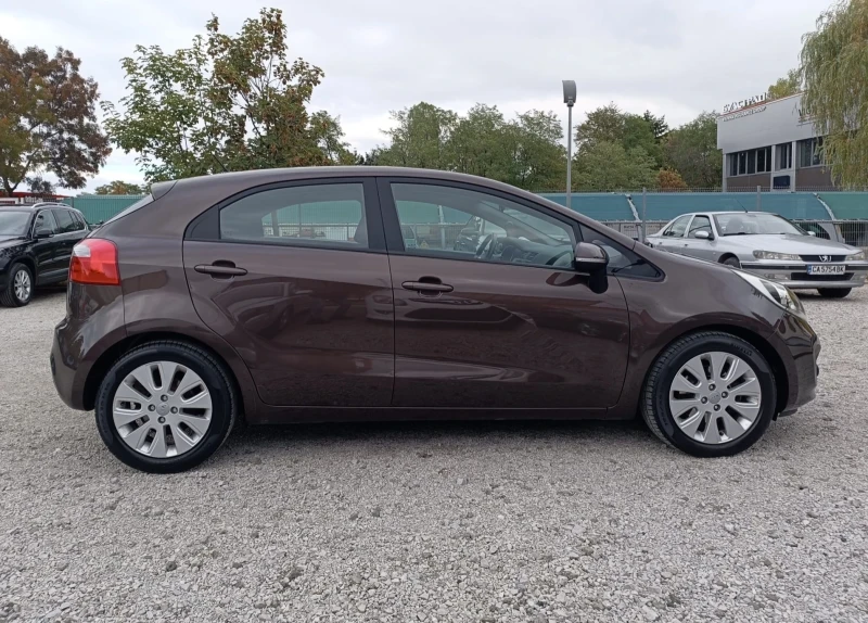 Kia Rio 1.4i Style ТОП СЪСТОЯНИЕ !!!, снимка 6 - Автомобили и джипове - 51947340