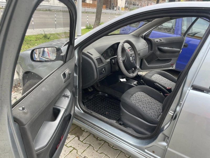 Skoda Fabia, снимка 4 - Автомобили и джипове - 52683322
